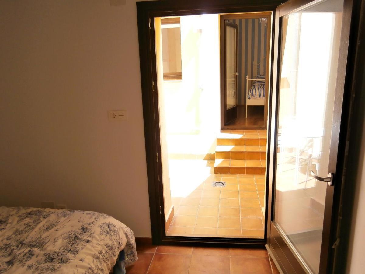 Junto Al Pilar Appartement Zaragoza Buitenkant foto
