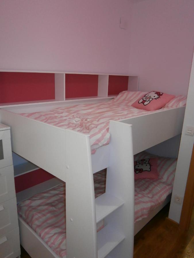 Junto Al Pilar Appartement Zaragoza Buitenkant foto